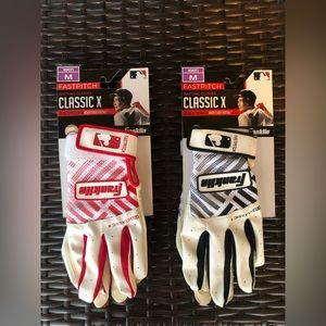 Fastpitch batting gloves
